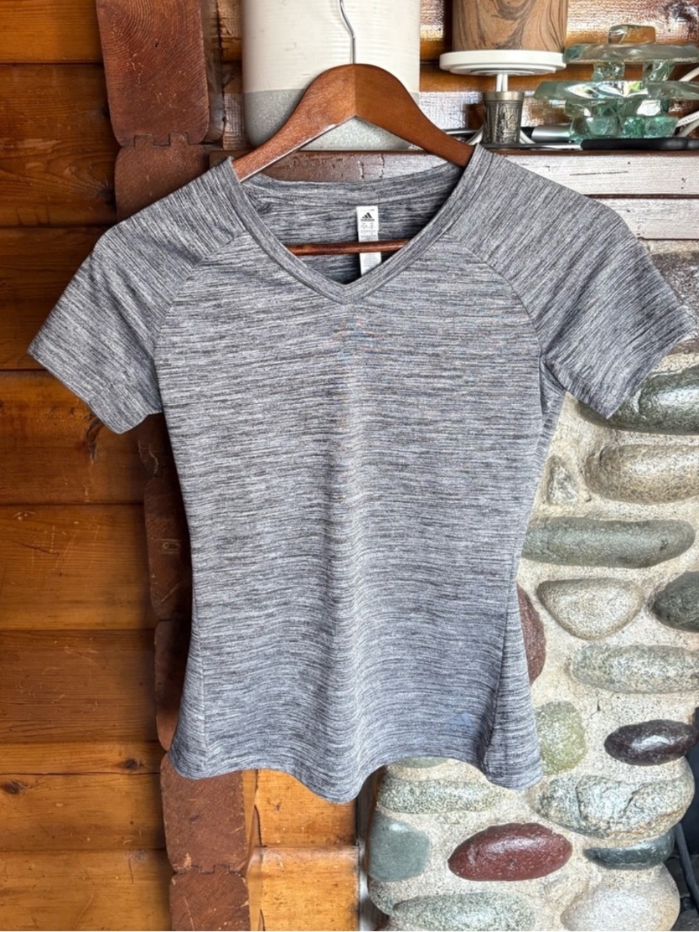 Adidas Heather Gray Athletic V-Neck Tee XS | Gym Yoga Running Activewear